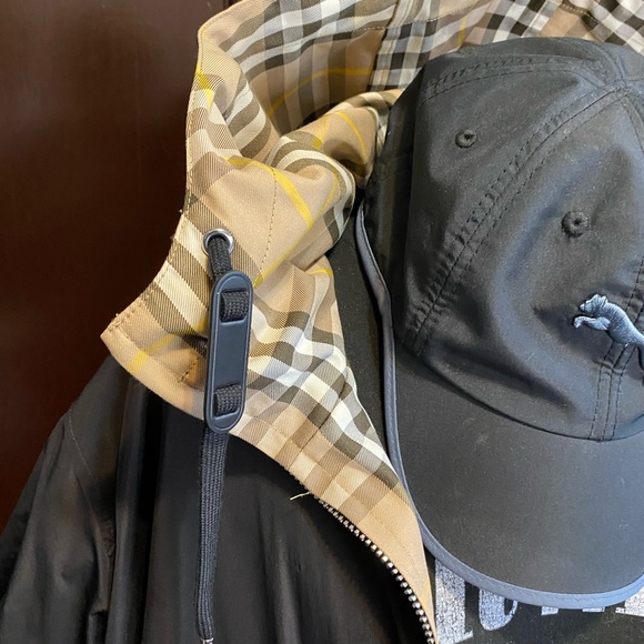 Burberry Stanford’s Reversible Jacket - Picture 8 of 16